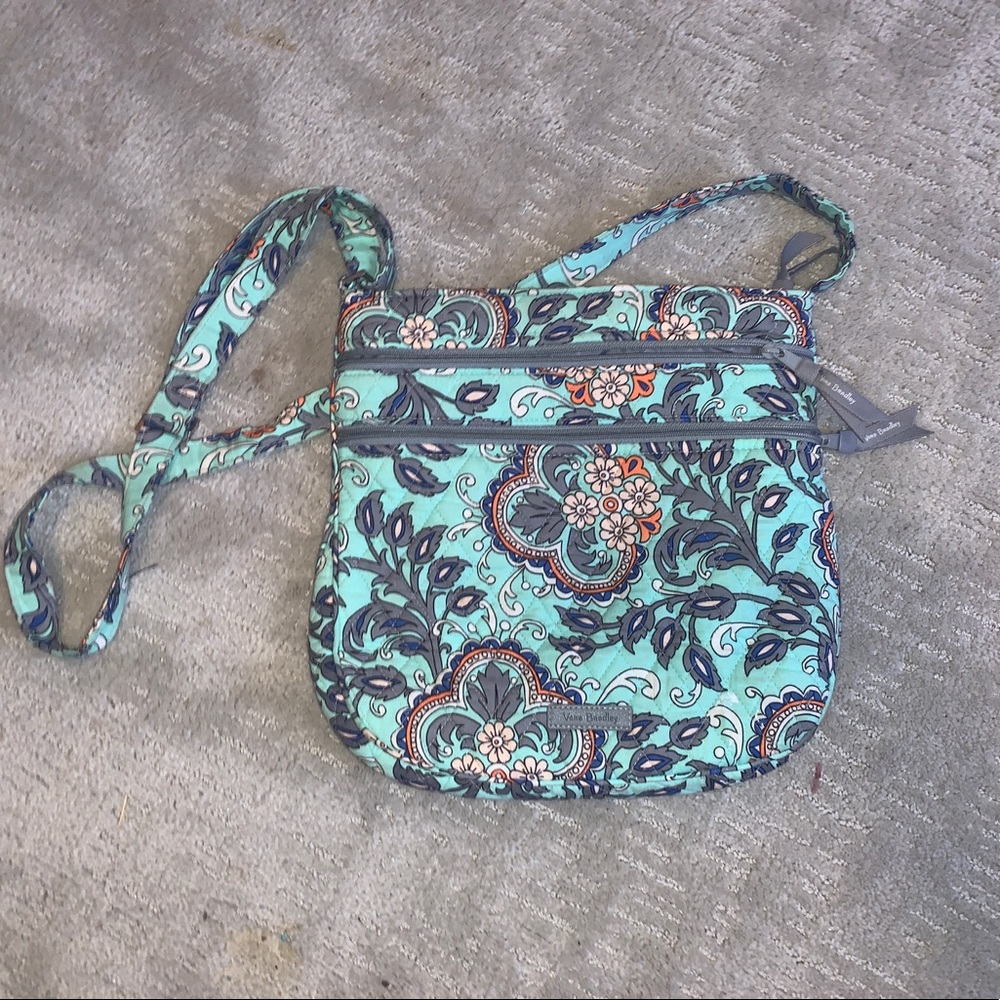 Vera Bradley crossbody purse